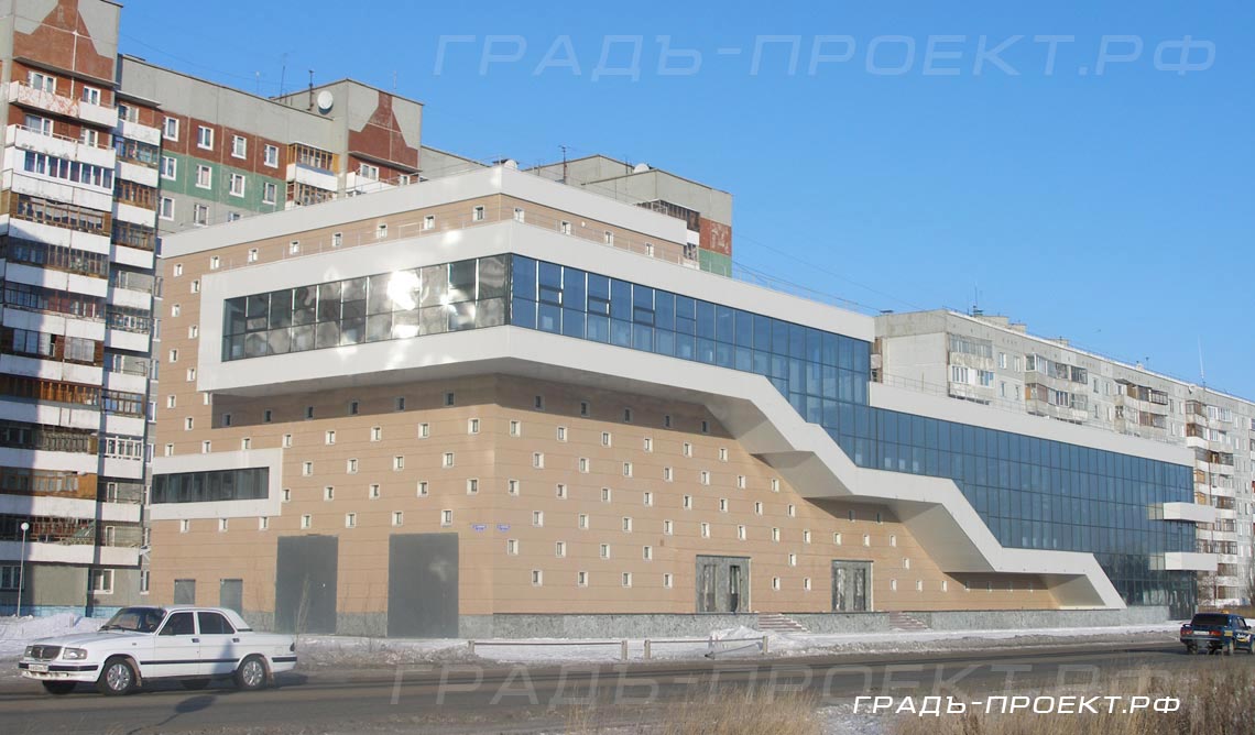 Общий вид торгового комплекса по ул. Конева